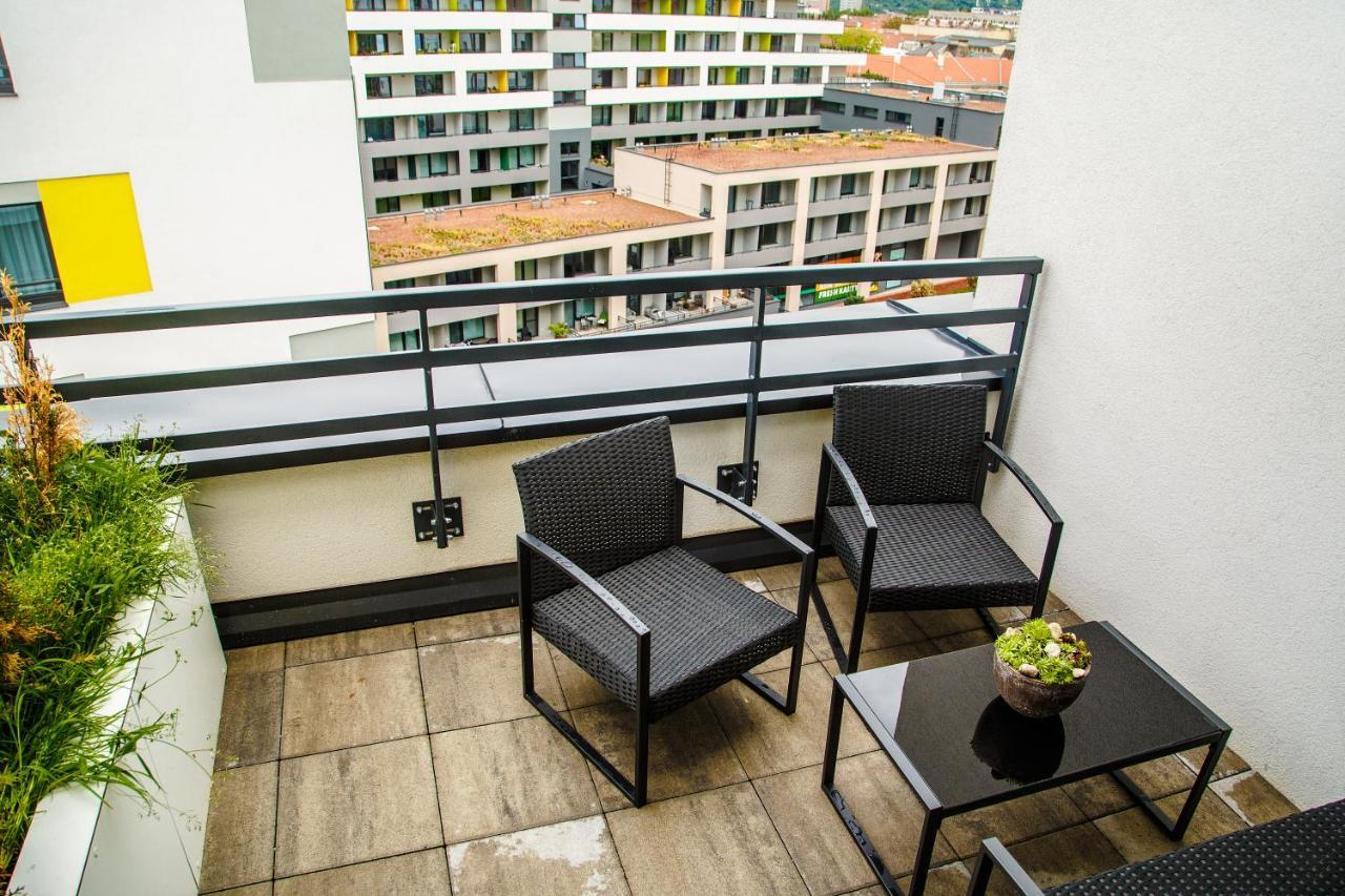 The Town Hall Residence -Welcome Home Apartment-Free Outdoor Parking-Ac Кошице Екстер'єр фото